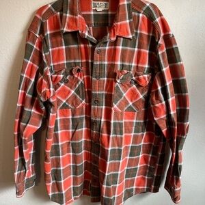 Men’s Duluth Flannel Outdoor Working Shaket Size XL Tall
